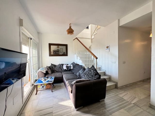 2 makuuhuone Omakotitalo myytävänä paikassa Urbanización Santa Rosa, Torrox mukana uima-altaan 
autotalli - 275 000 € (Ref: 10157248)