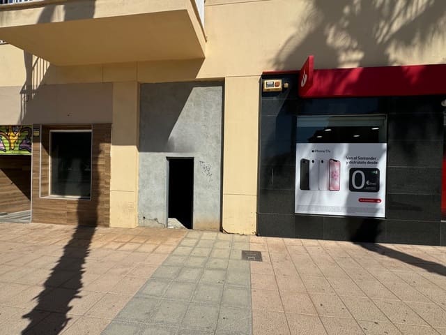 Gewerbe zu verkaufen in Urbanización Santa Rosa, Torrox - 189.000 € (Ref: 10170561)
