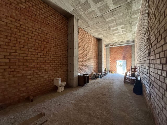 Gewerbe zu verkaufen in Urbanización Santa Rosa, Torrox - 189.000 € (Ref: 10170561)