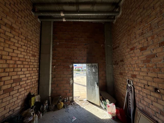 Gewerbe zu verkaufen in Urbanización Santa Rosa, Torrox - 189.000 € (Ref: 10170561)