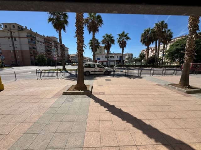 Gewerbe zu verkaufen in Urbanización Santa Rosa, Torrox - 189.000 € (Ref: 10170561)