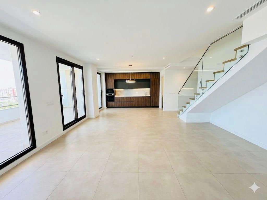 3 quarto Penthouse para venda em Torrox-Costa com piscina garagem - 675 000 € (Ref: 9854351)