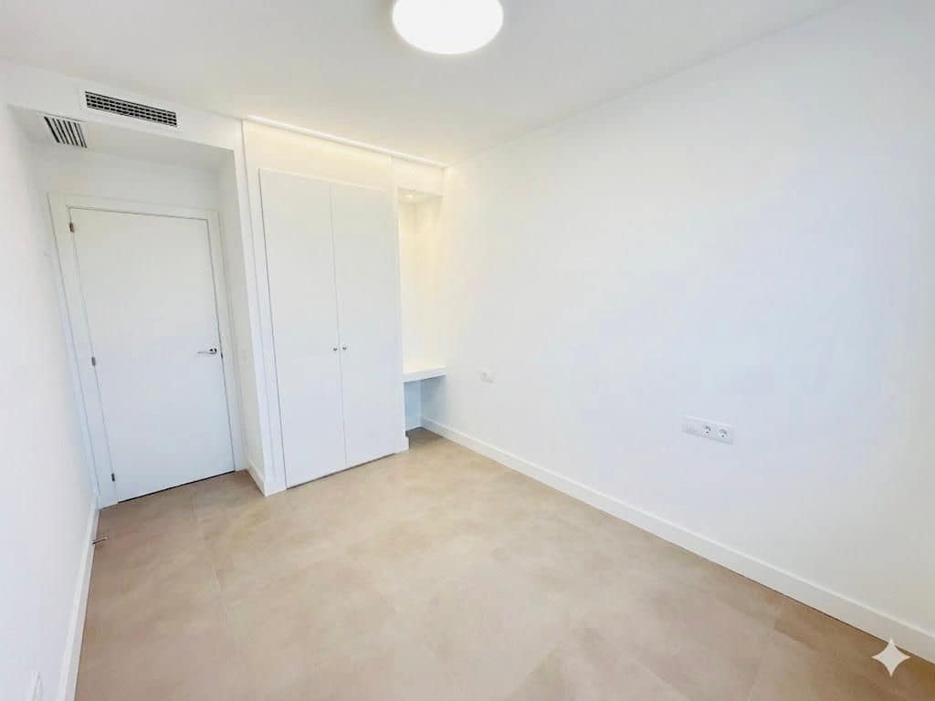 3 quarto Penthouse para venda em Torrox-Costa com piscina garagem - 675 000 € (Ref: 9854351)