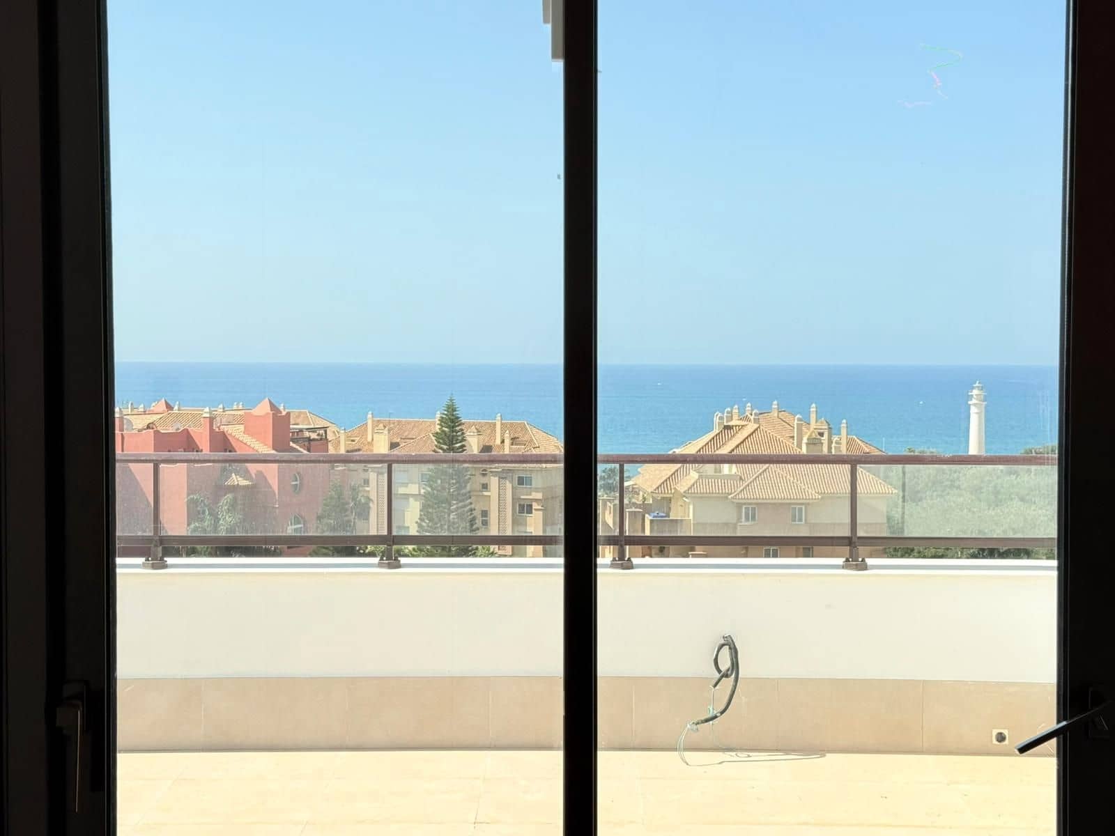 3 quarto Penthouse para venda em Torrox-Costa com piscina garagem - 675 000 € (Ref: 9854351)