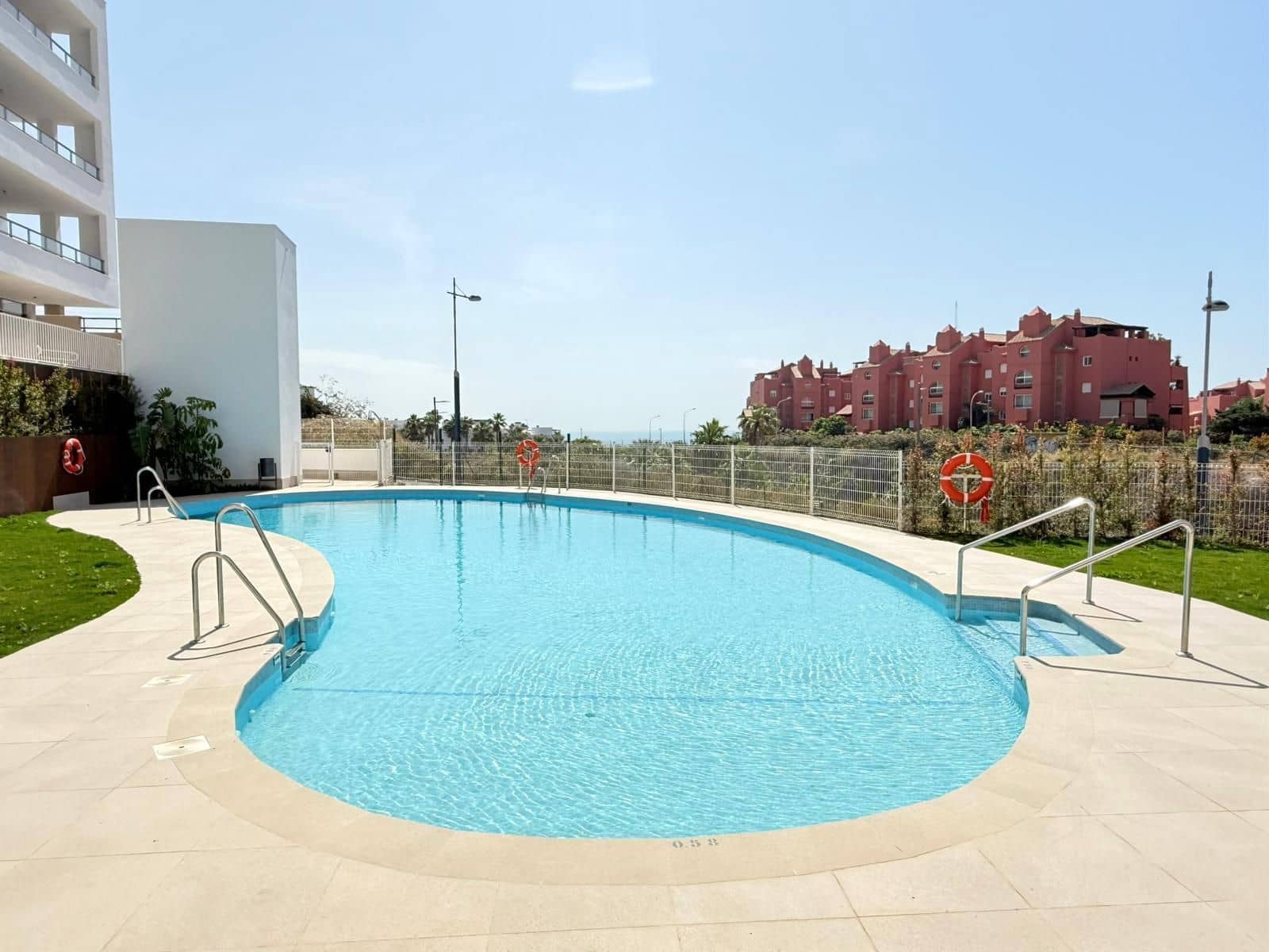 3 quarto Penthouse para venda em Torrox-Costa com piscina garagem - 675 000 € (Ref: 9854351)