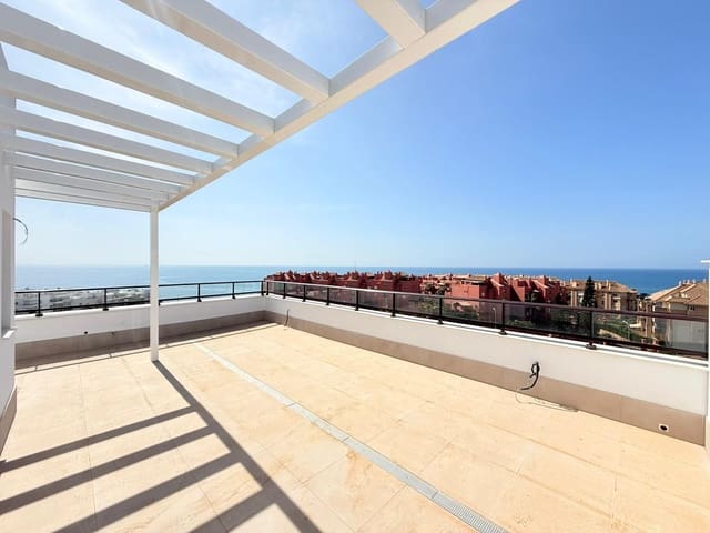 3 quarto Penthouse para venda em El Peñoncillo, Torrox com piscina garagem - 675 000 € (Ref: 9854351)