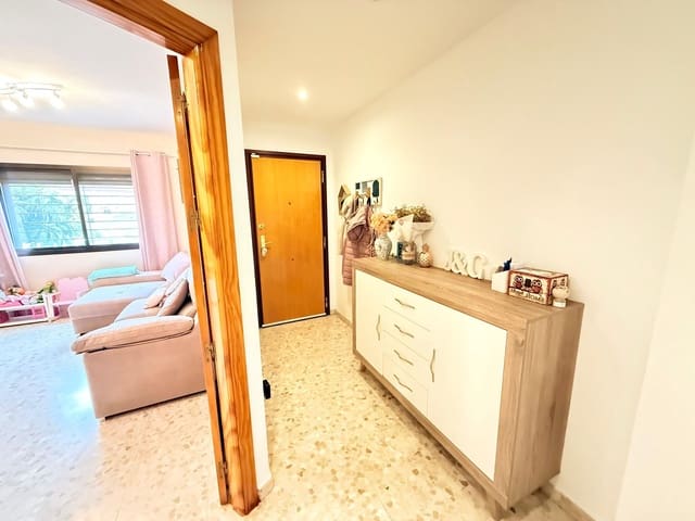 4 sovrum Semi-fristående Villa till salu i Vélez-Málaga - 299 900 € (Ref: 9854352)