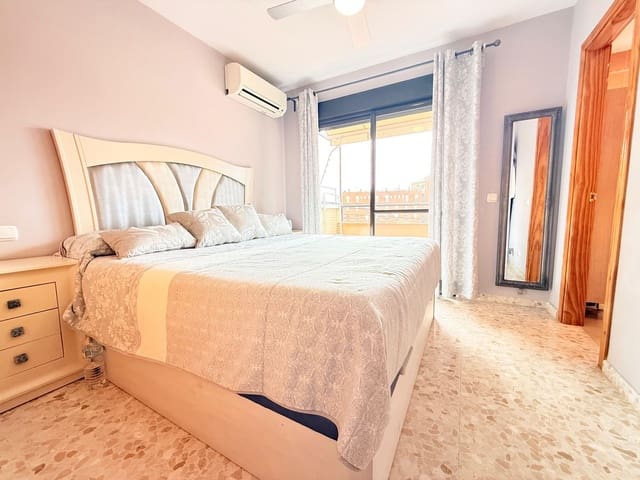 4 sovrum Semi-fristående Villa till salu i Vélez-Málaga - 299 900 € (Ref: 9854352)