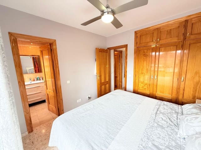 4 sovrum Semi-fristående Villa till salu i Vélez-Málaga - 299 900 € (Ref: 9854352)