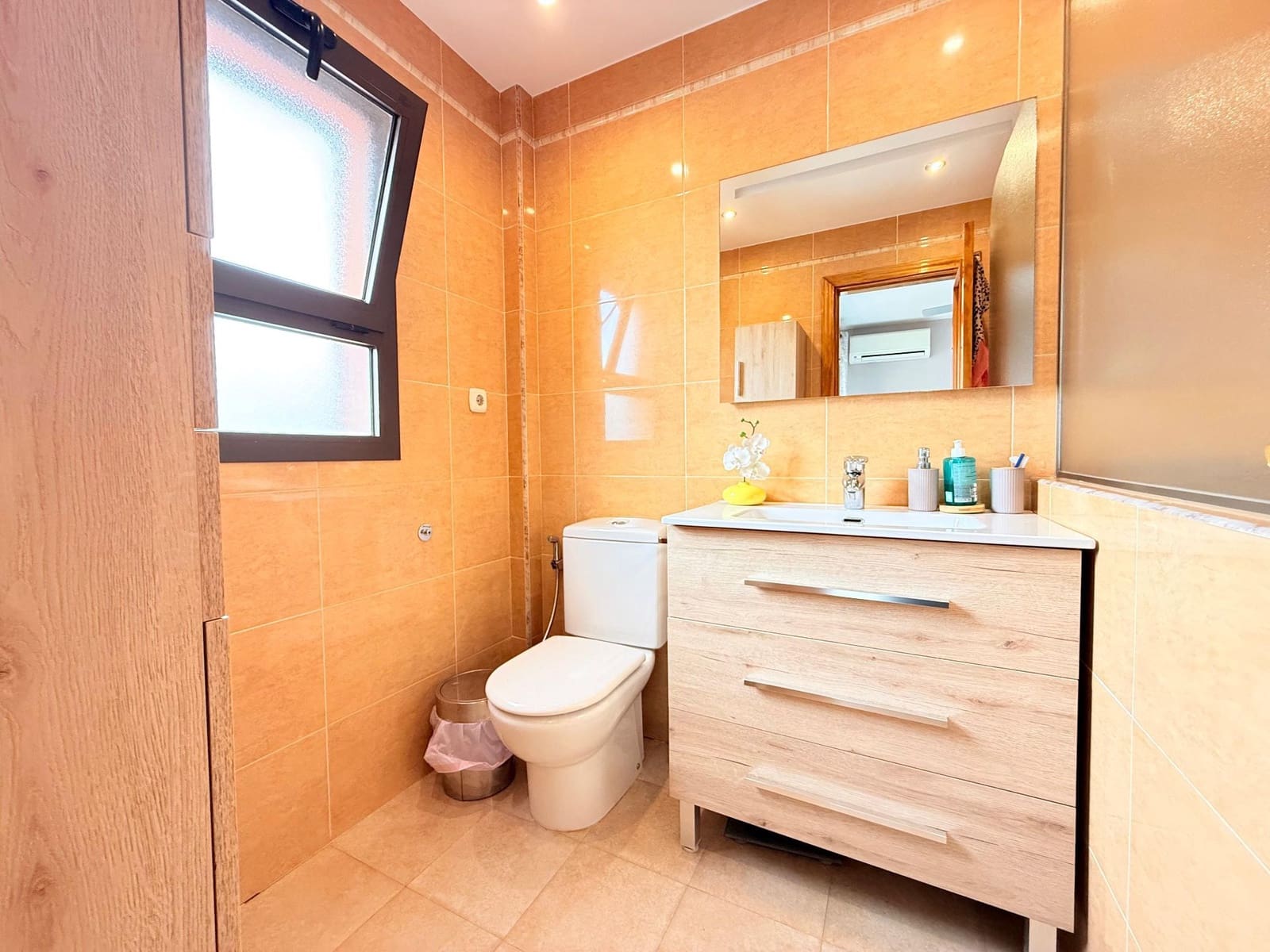4 sovrum Semi-fristående Villa till salu i Velez-Malaga - 299 900 € (Ref: 9854352)