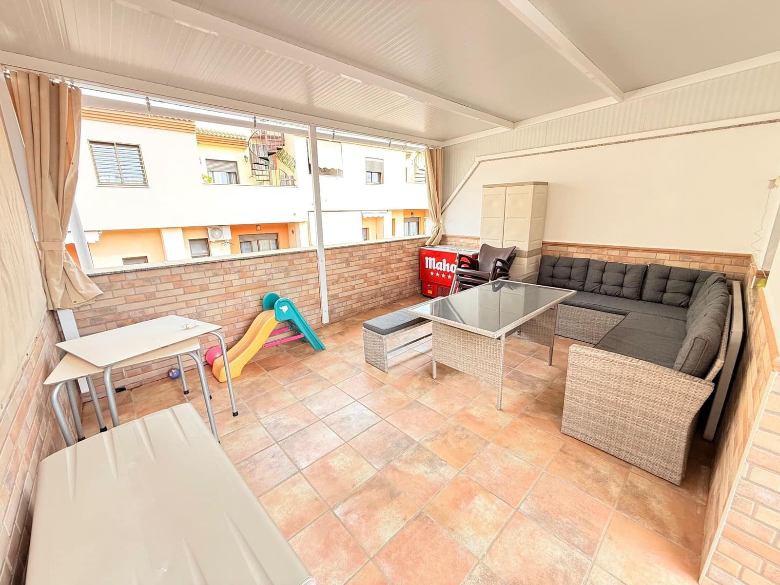 4 sovrum Semi-fristående Villa till salu i Velez-Malaga - 299 900 € (Ref: 9854352)