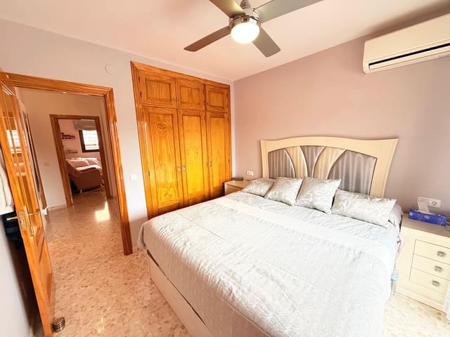 4 sovrum Semi-fristående Villa till salu i Vélez-Málaga - 299 900 € (Ref: 9854352)