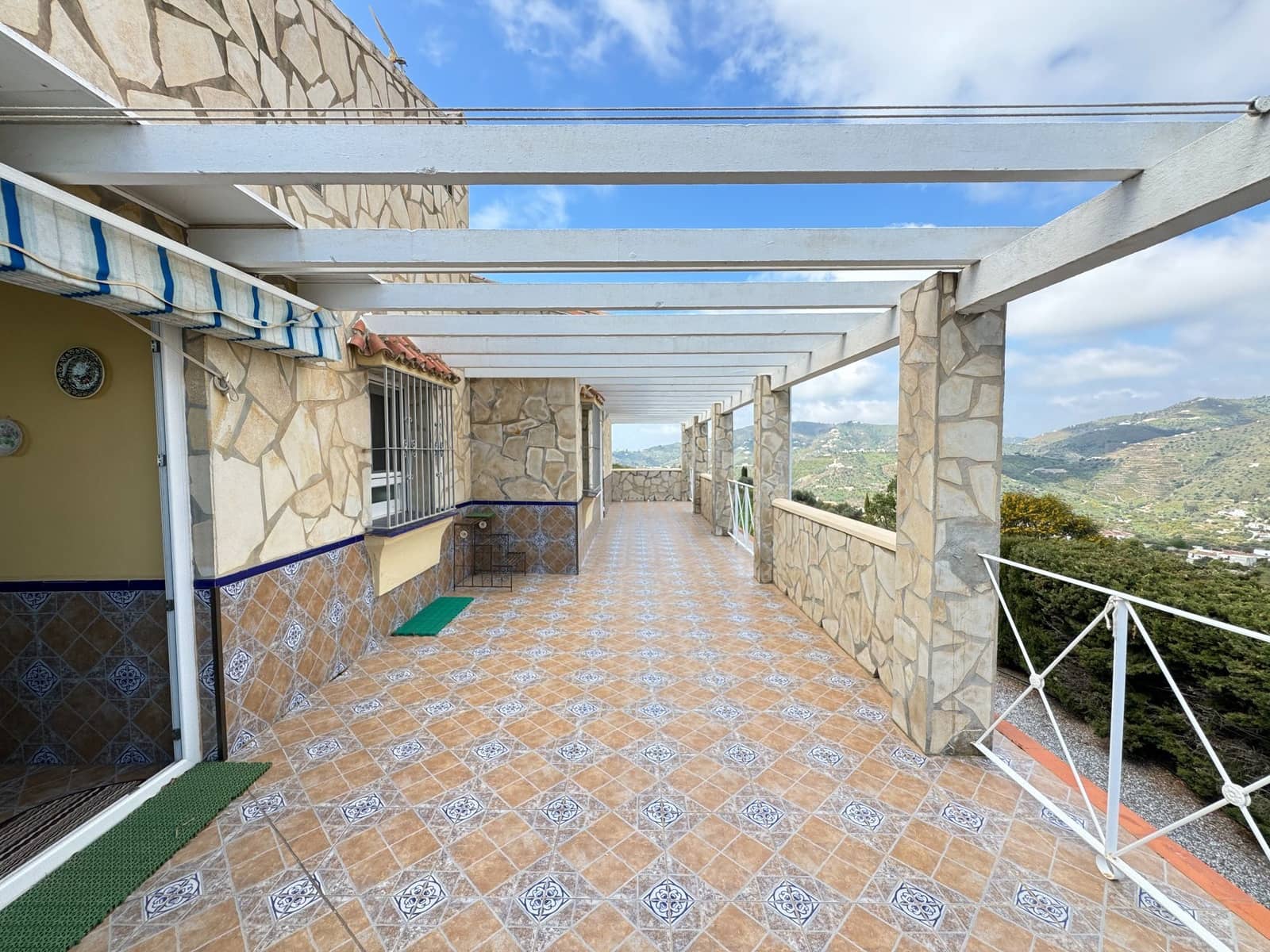 3 quarto Quinta/Casa Rural para venda em Torrox-Costa com piscina garagem - 879 000 € (Ref: 9854353)