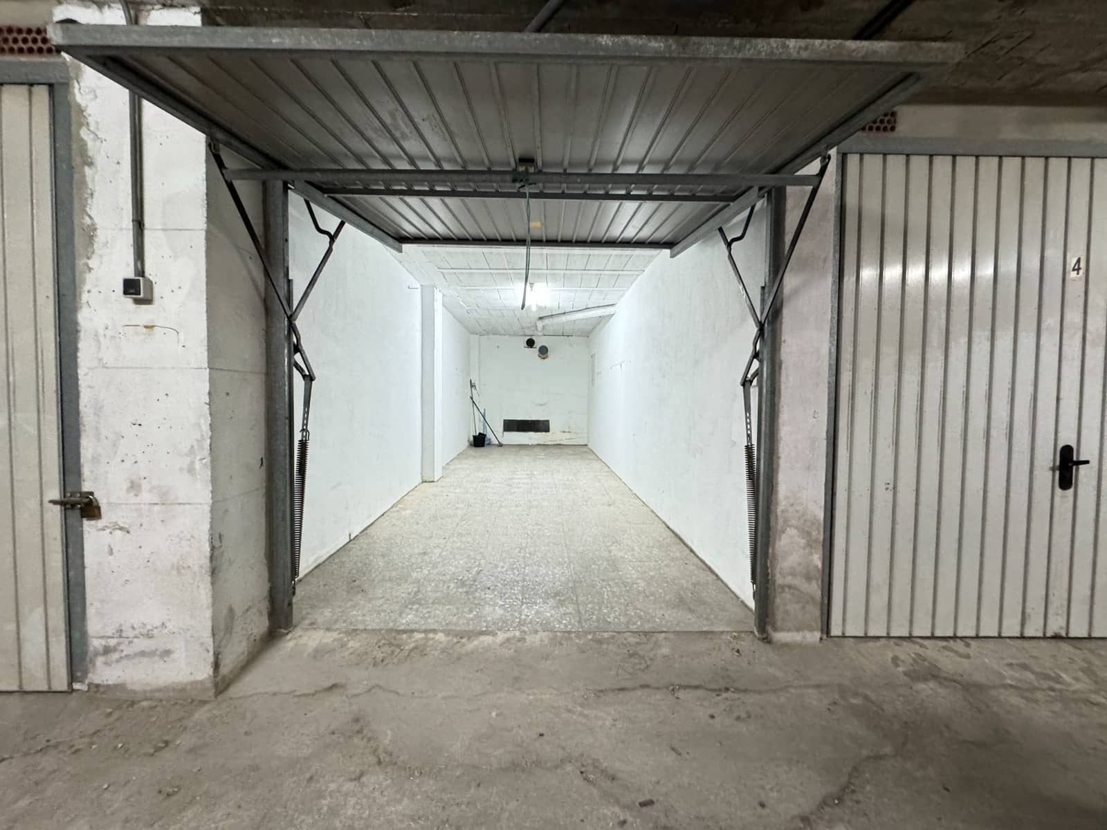Garasje til salgs i Torrox-Costa - € 35 000 (Ref: 9854355)