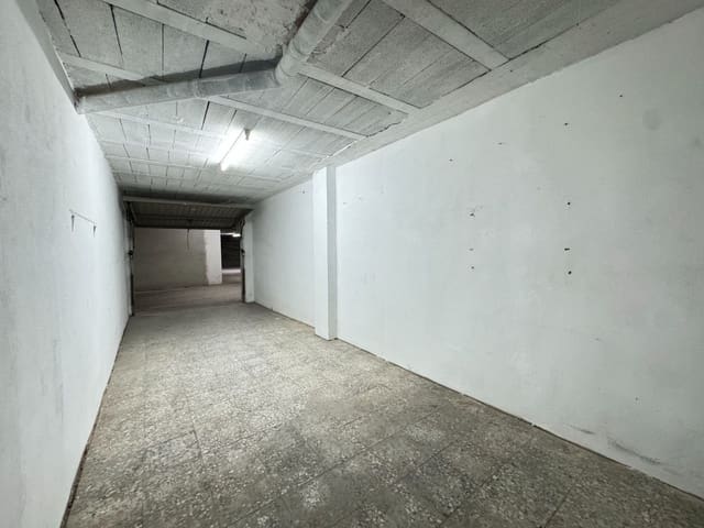 Garasje til salgs i Urbanización Santa Rosa, Torrox - € 35 000 (Ref: 9854355)