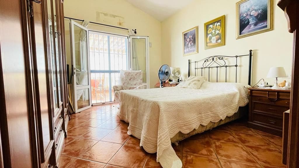 4 bedroom Finca/Country House for sale in Torrox with pool garage - € 399,900 (Ref: 9854356)