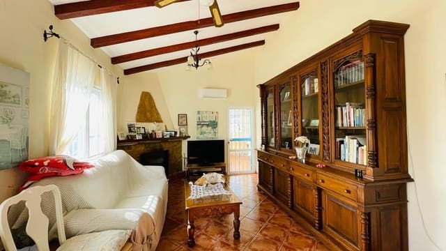 4 soverom Finca/Herregård til salgs i Torrox med svømmebasseng garasje - € 399 900 (Ref: 9854356)
