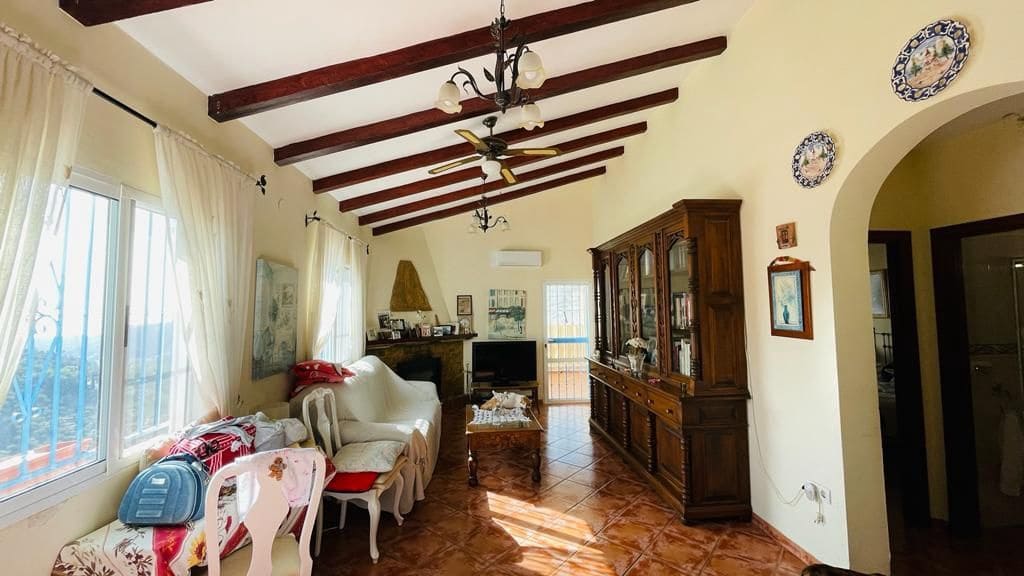 4 bedroom Finca/Country House for sale in Torrox with pool garage - € 399,900 (Ref: 9854356)