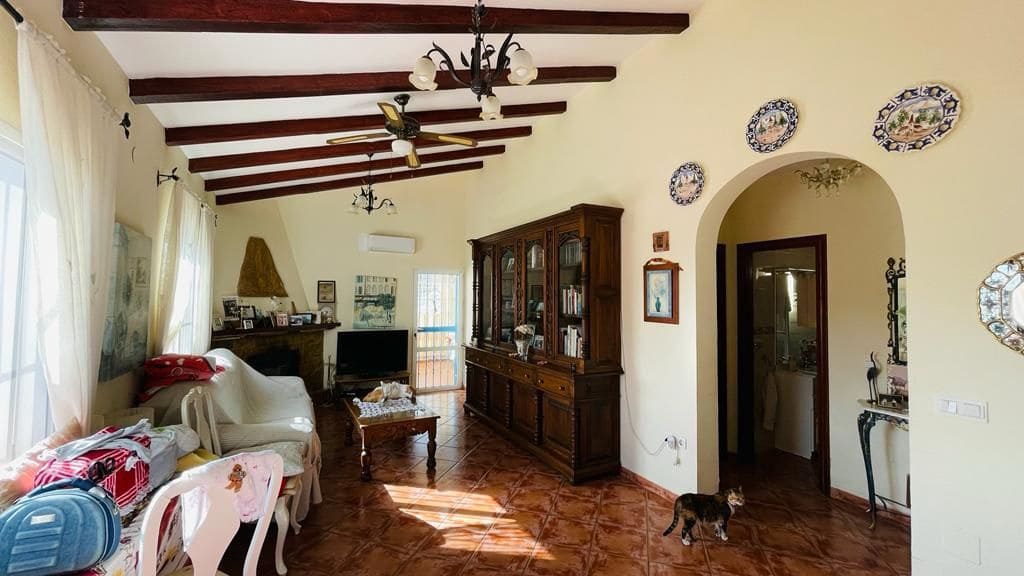 4 bedroom Finca/Country House for sale in Torrox with pool garage - € 399,900 (Ref: 9854356)