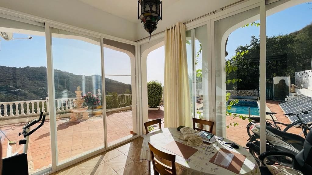 4 bedroom Finca/Country House for sale in Torrox with pool garage - € 399,900 (Ref: 9854356)