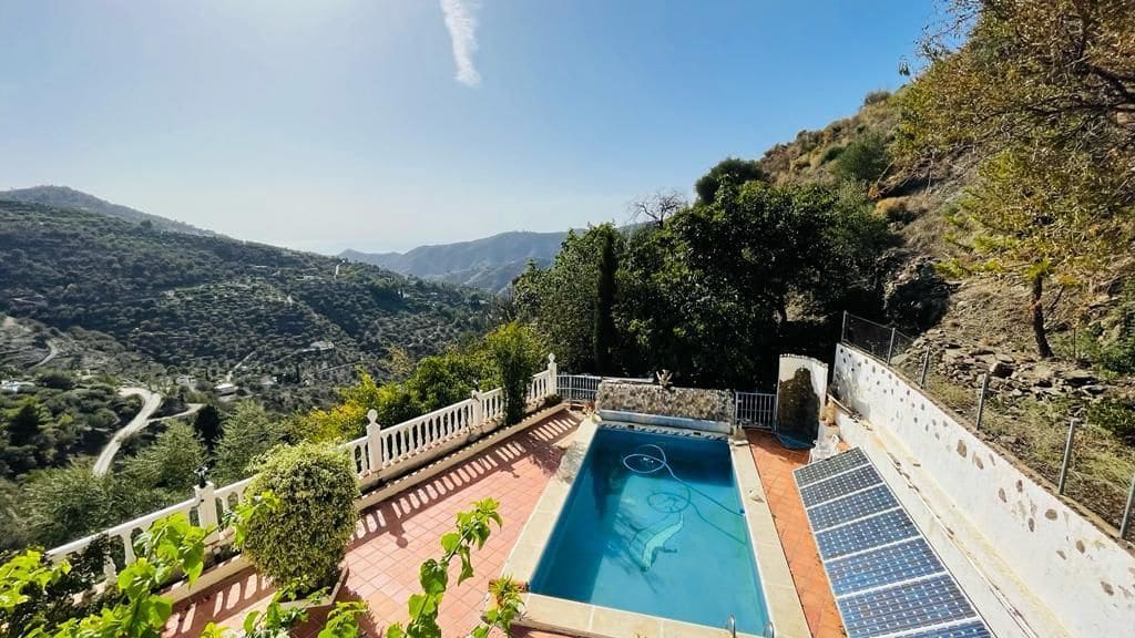 4 bedroom Finca/Country House for sale in Torrox with pool garage - € 399,900 (Ref: 9854356)