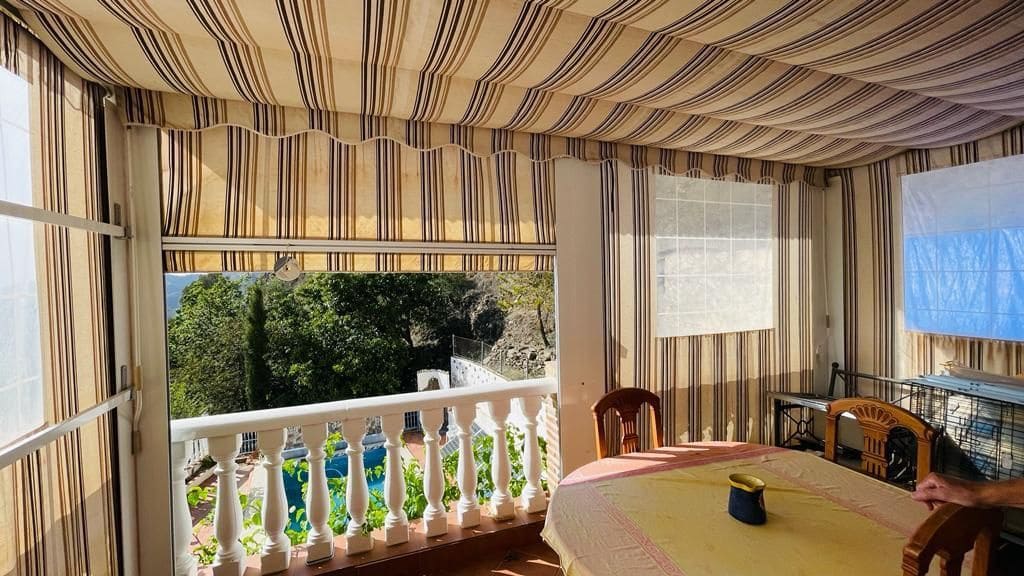 4 bedroom Finca/Country House for sale in Torrox with pool garage - € 399,900 (Ref: 9854356)