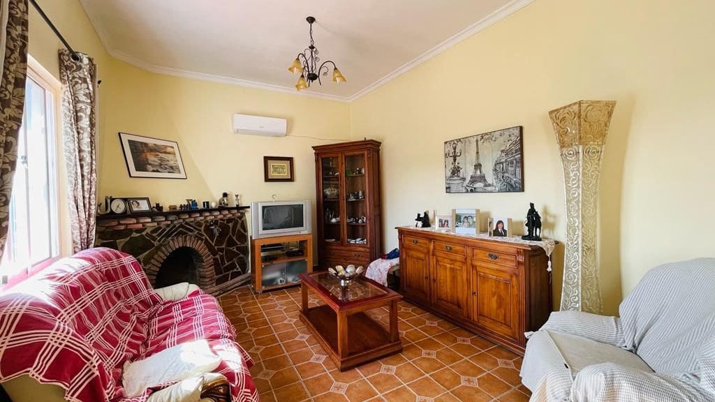 4 bedroom Finca/Country House for sale in Torrox with pool garage - € 399,900 (Ref: 9854356)