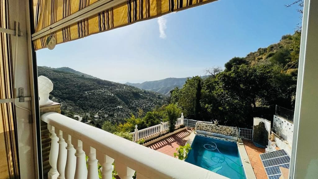 4 bedroom Finca/Country House for sale in Torrox with pool garage - € 399,900 (Ref: 9854356)