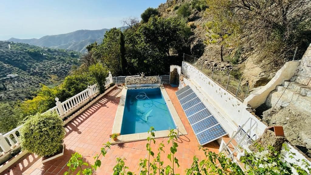 4 bedroom Finca/Country House for sale in Torrox with pool garage - € 399,900 (Ref: 9854356)