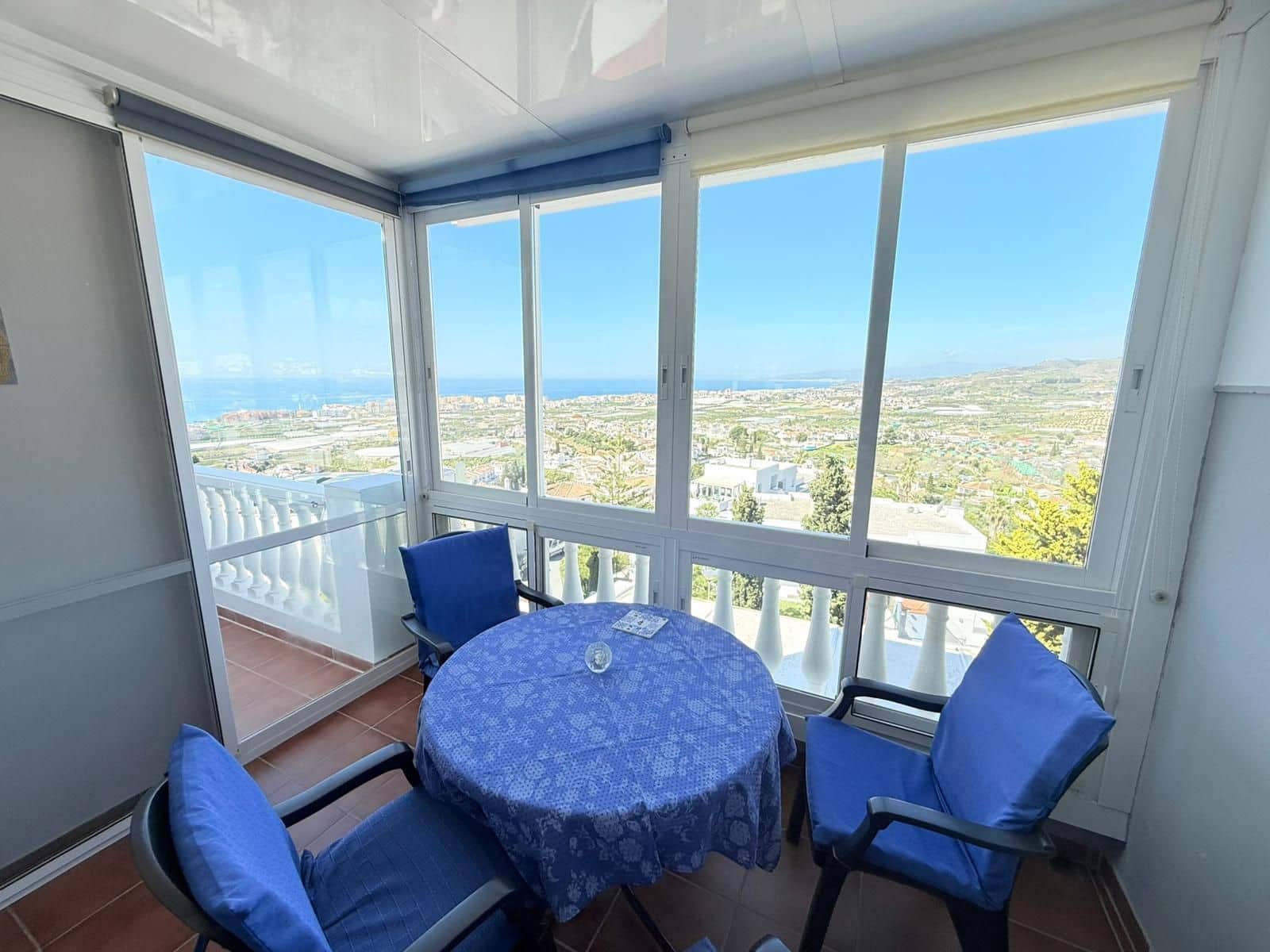2 quarto Apartamento para venda em Torrox-Costa com piscina - 225 000 € (Ref: 9854359)