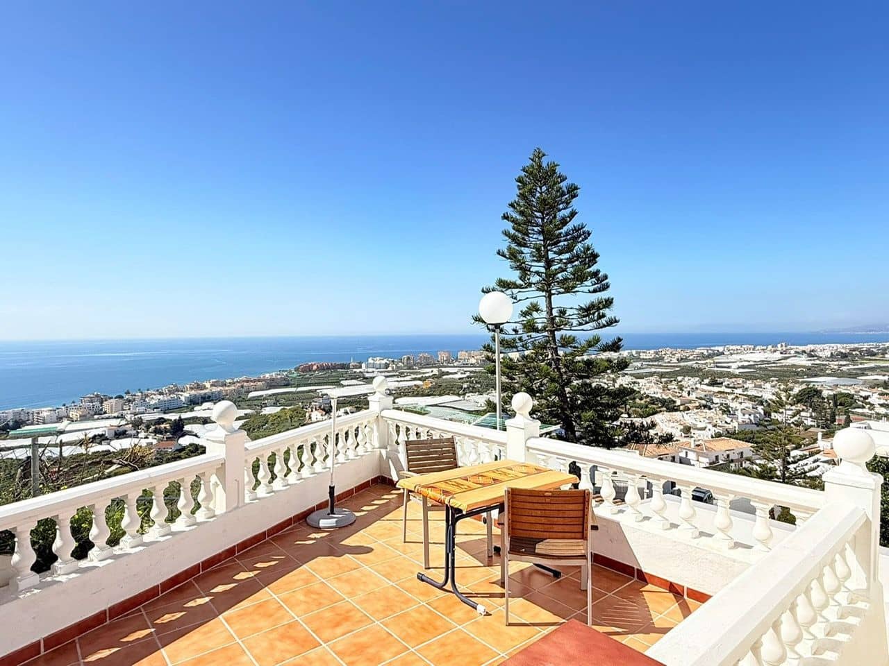 2 quarto Apartamento para venda em Torrox-Costa com piscina - 225 000 € (Ref: 9854359)