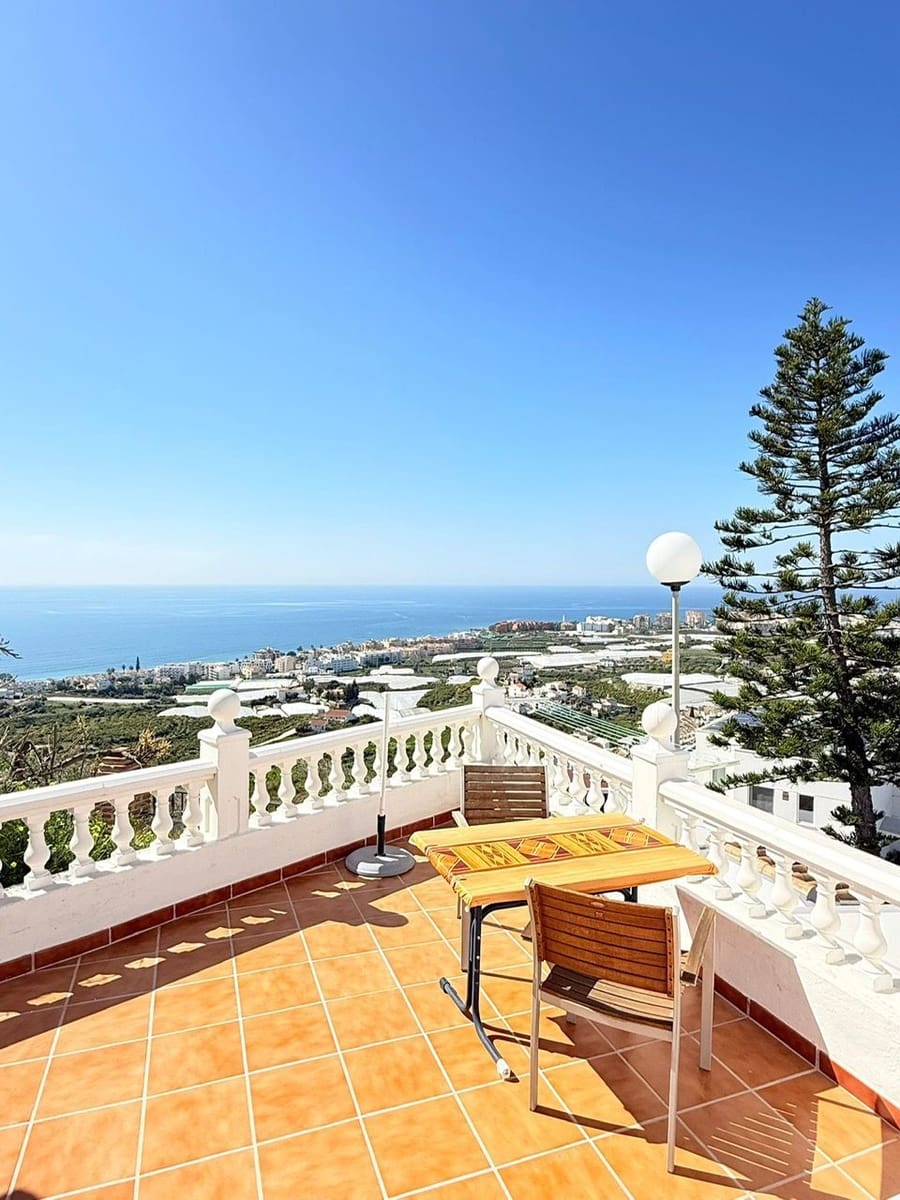 2 quarto Apartamento para venda em Torrox-Costa com piscina - 225 000 € (Ref: 9854359)