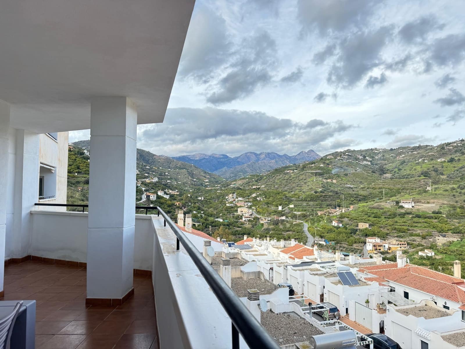 2 bedroom Flat for sale in Torrox with garage - € 249,900 (Ref: 9854360)