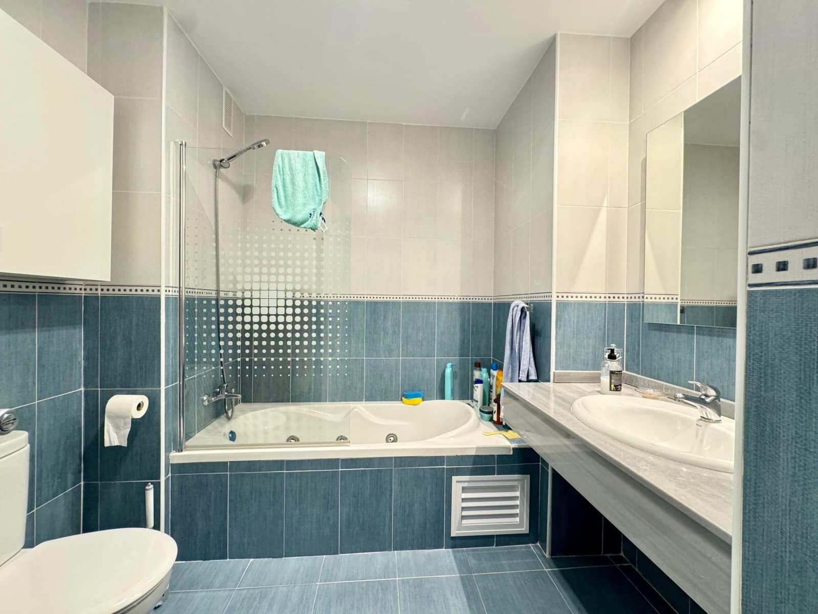 2 bedroom Flat for sale in Torrox with garage - € 249,900 (Ref: 9854360)