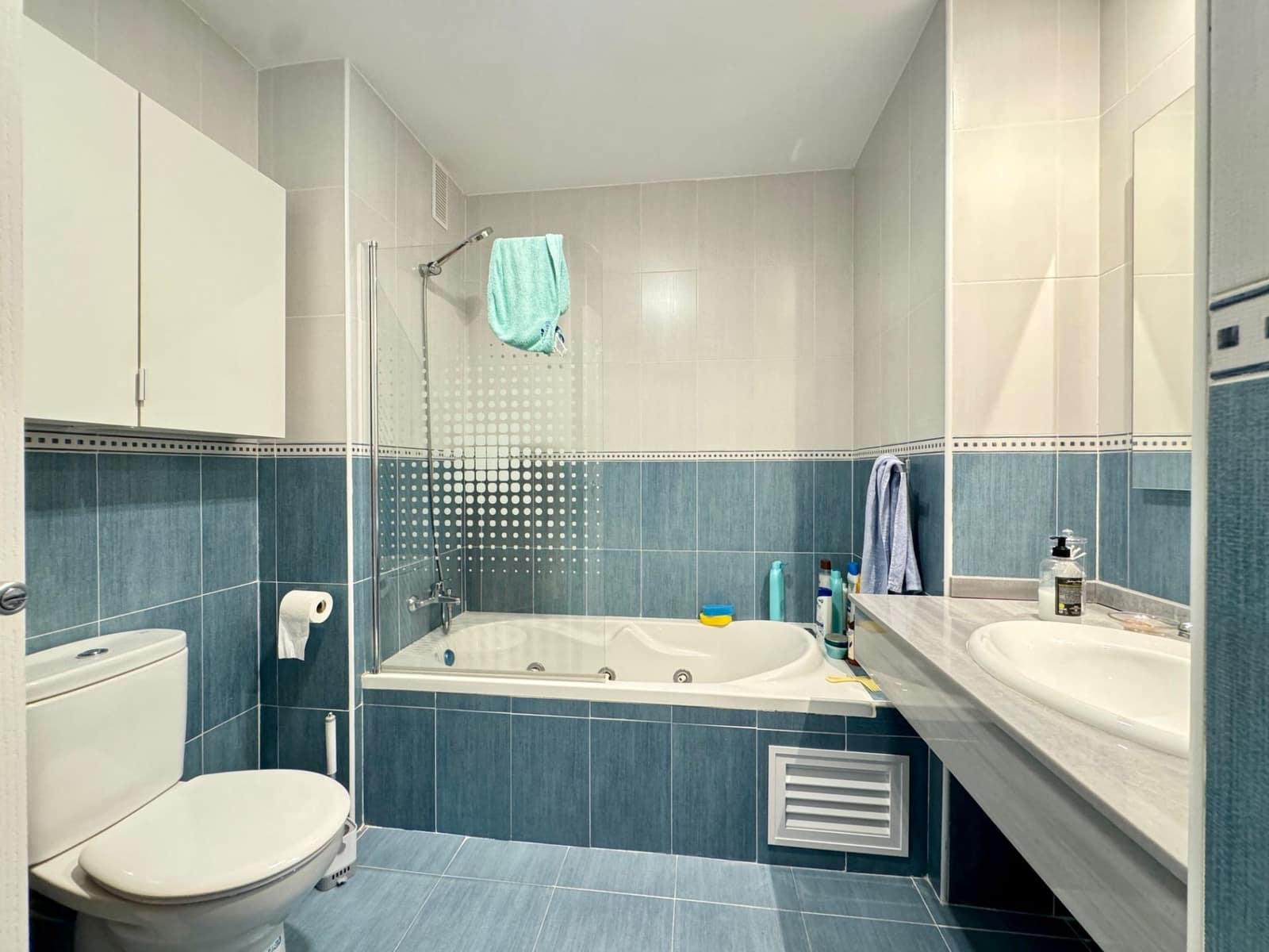 2 bedroom Flat for sale in Torrox with garage - € 249,900 (Ref: 9854360)