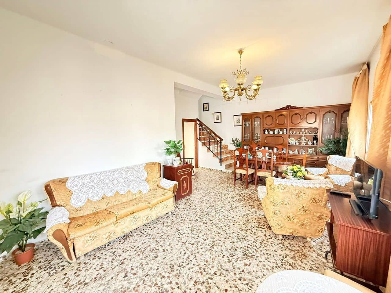 5 soveværelse Semi-Rækkehus til salg i Torrox-Costa - € 299.900 (Ref: 9854361)