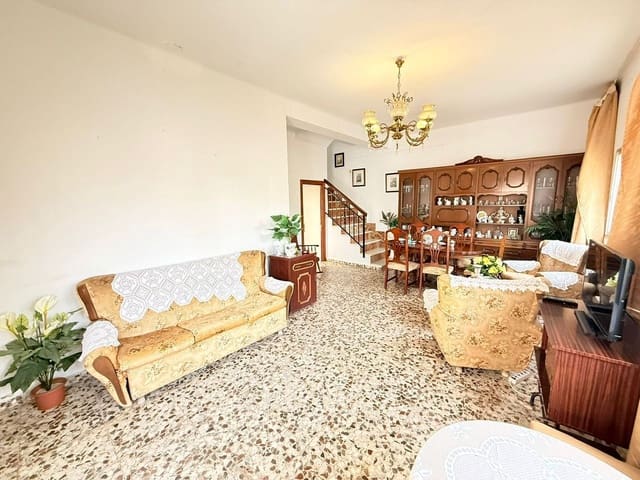 5 soveværelse Semi-Rækkehus til salg i Urbanización Santa Rosa, Torrox - € 299.900 (Ref: 9854361)
