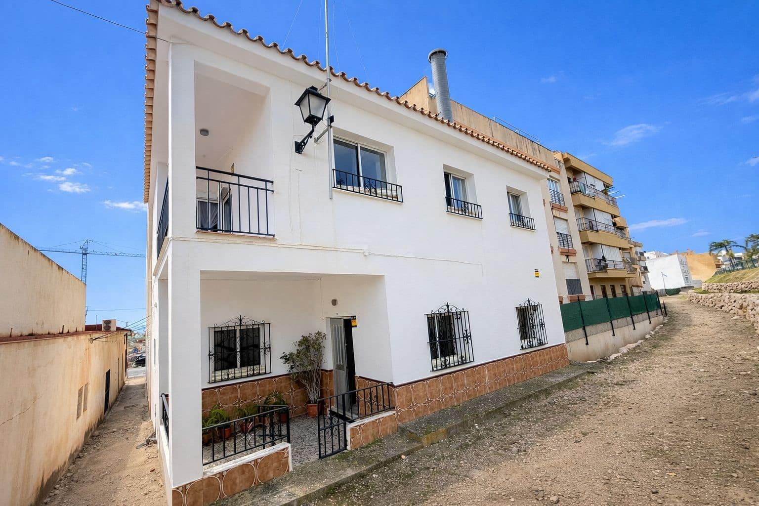 5 soveværelse Semi-Rækkehus til salg i Torrox-Costa - € 299.900 (Ref: 9854361)