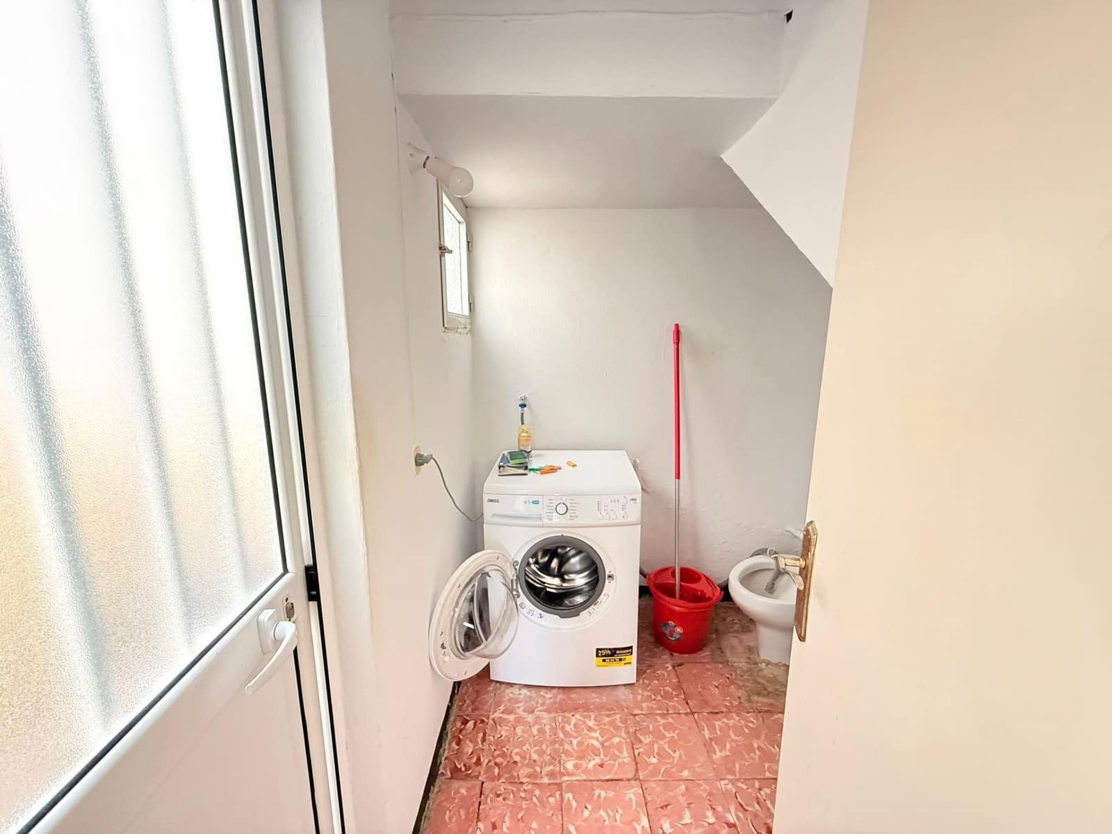 5 soveværelse Semi-Rækkehus til salg i Torrox-Costa - € 299.900 (Ref: 9854361)