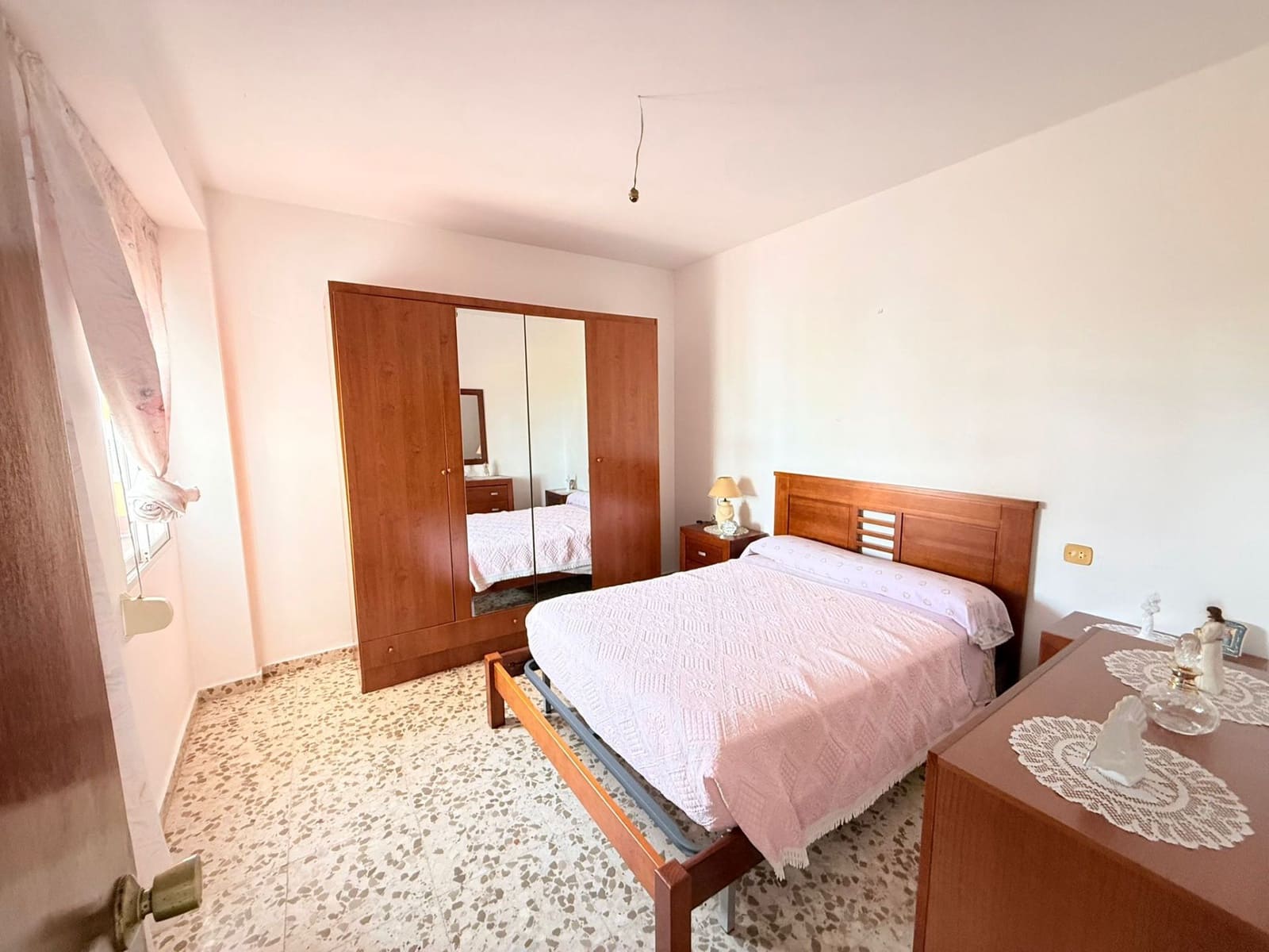 5 soveværelse Semi-Rækkehus til salg i Torrox-Costa - € 299.900 (Ref: 9854361)