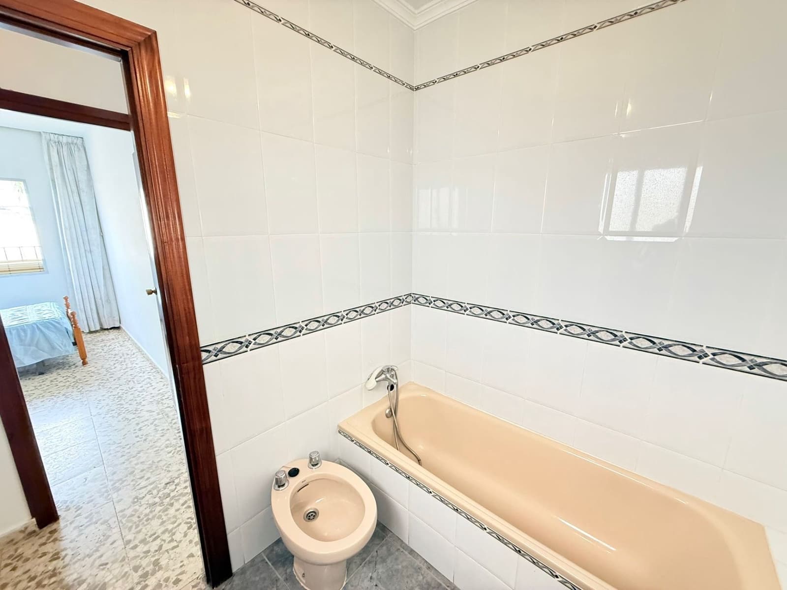 5 soveværelse Semi-Rækkehus til salg i Torrox-Costa - € 299.900 (Ref: 9854361)
