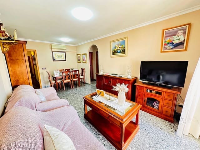3 quarto Penthouse para venda em Urbanización Santa Rosa, Torrox com piscina garagem - 365 000 € (Ref: 9854362)