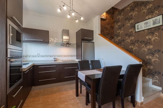 3 soverom Hus til salgs i Torrox med garasje - € 275 000 (Ref: 9854366)