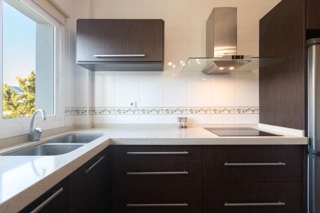 3 soverom Hus til salgs i Torrox med garasje - € 275 000 (Ref: 9854366)