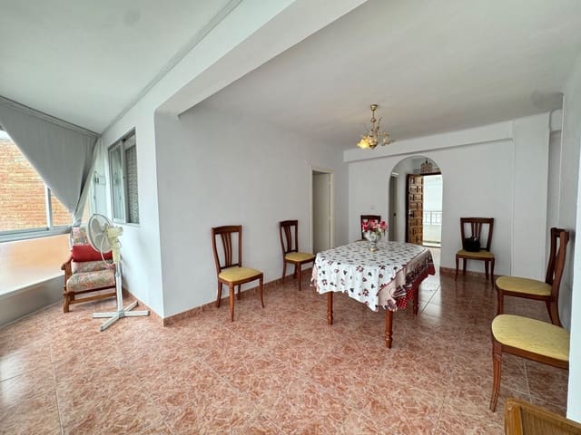 3 soveværelse Lejlighed til salg i Torre del Mar, Vélez-Málaga - € 255.000 (Ref: 9854367)