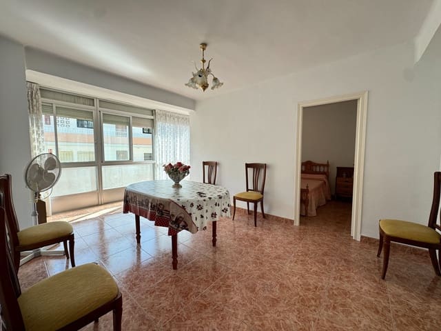 3 soveværelse Lejlighed til salg i Torre del Mar, Vélez-Málaga - € 255.000 (Ref: 9854367)