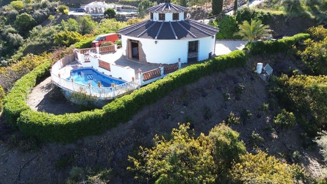 4 soverom Finca/Herregård til salgs i Torrox med svømmebasseng garasje - € 378 000 (Ref: 9854368)