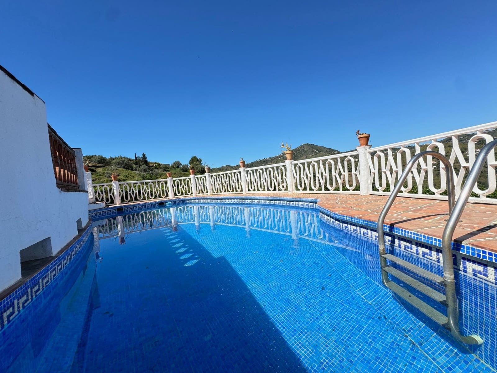 4 bedroom Finca/Country House for sale in Torrox with pool garage - € 378,000 (Ref: 9854368)
