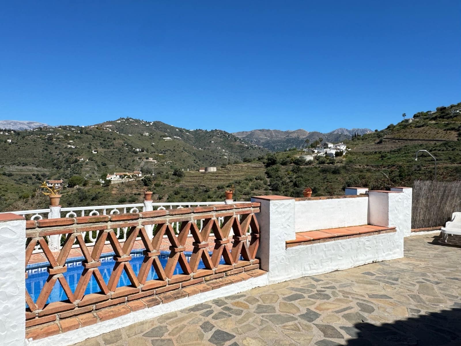 4 bedroom Finca/Country House for sale in Torrox with pool garage - € 378,000 (Ref: 9854368)