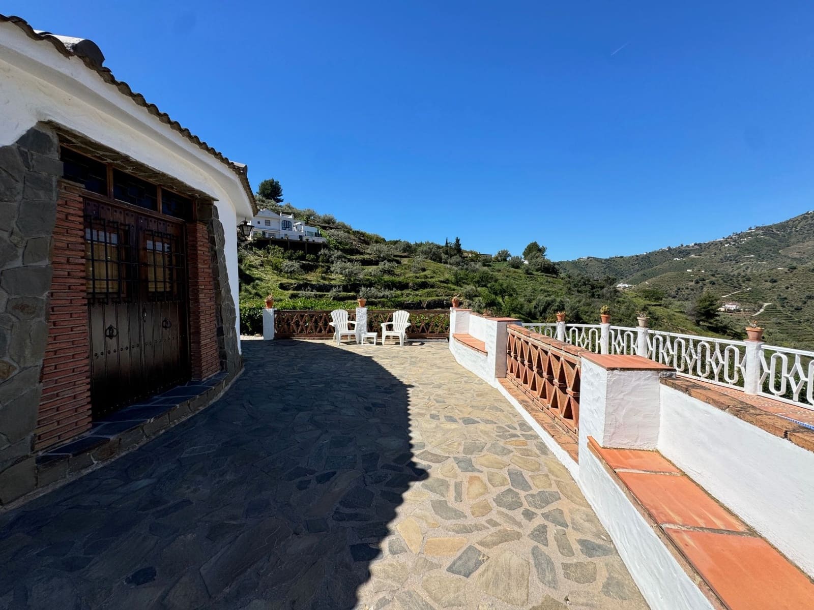 4 bedroom Finca/Country House for sale in Torrox with pool garage - € 378,000 (Ref: 9854368)